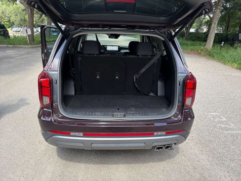 Used 2024 Hyundai Palisade SEL FWD image 34