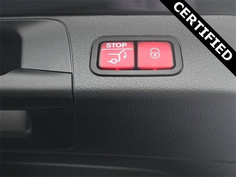 New 2024 Mercedes-Benz GLB 250 4MATIC image 29