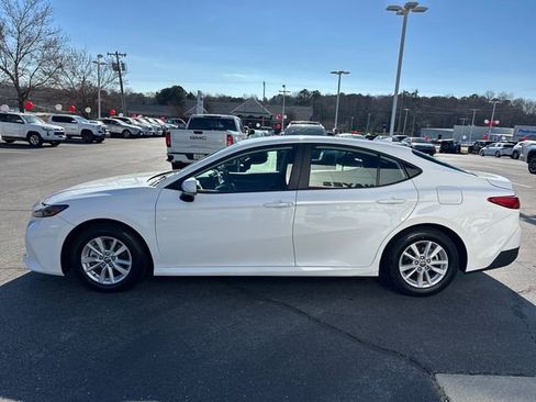 Certified 2025 Toyota Camry LE image 6