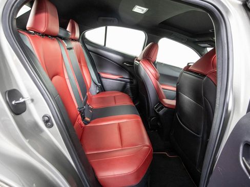 Used 2022 Lexus UX 200 F Sport image 11