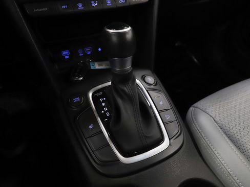 Used 2020 Hyundai Kona Limited image 24