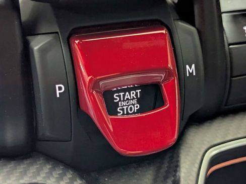 Used 2023 Lamborghini Urus Performante AWD/4WD image 24