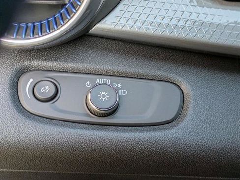 New 2026 Chevrolet Trax LT image 13