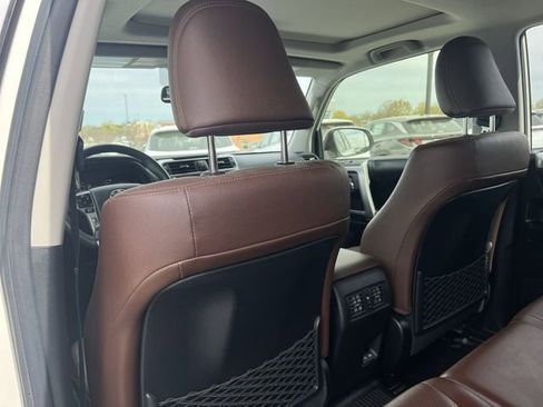 Used 2023 Toyota 4Runner Limited image 31