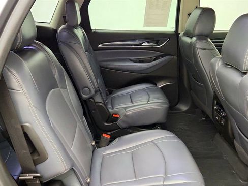 Used 2018 Buick Enclave Premium w/ Experience Buick Package FWD image 24