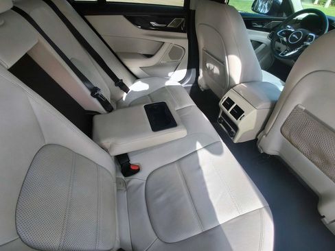 Used 2020 Jaguar XE S AWD/4WD image 32