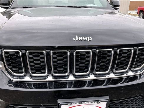 Used 2023 Jeep Grand Cherokee Limited w/ Trailer Tow Prep Group (B) image 28