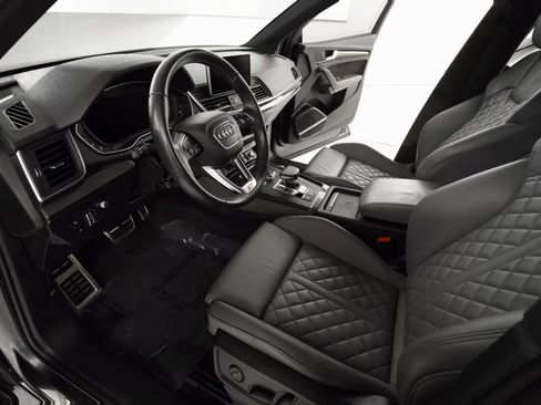 Used 2019 Audi SQ5 Prestige w/ Prestige Package image 10