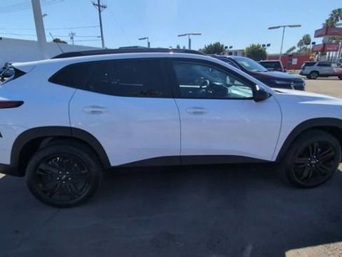 Used 2025 Chevrolet Trax ACTIV w/ Driver Confidence Package image 9