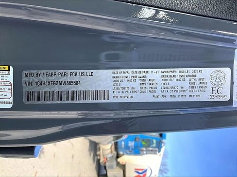 Used 2021 Jeep Wrangler Unlimited Rubicon w/ Dual Top Group image 33