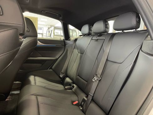 Used 2023 BMW i4 eDrive40 w/ M Sport Package RWD image 34