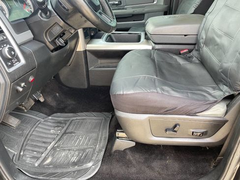 Used 2017 RAM 2500 Big Horn w/ Sport Appearance Group image 18