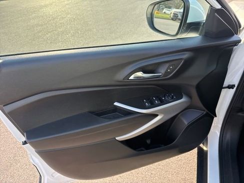 Used 2024 Chevrolet Trax LS w/ LS Convenience Package image 14