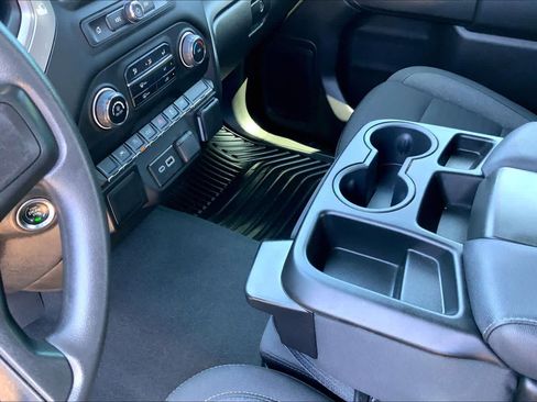 Used 2024 Chevrolet Silverado 1500 Custom RWD image 17