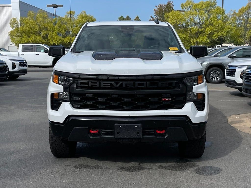 Used 2023 Chevrolet Silverado 1500 Custom Trail Boss AWD/4WD image 2