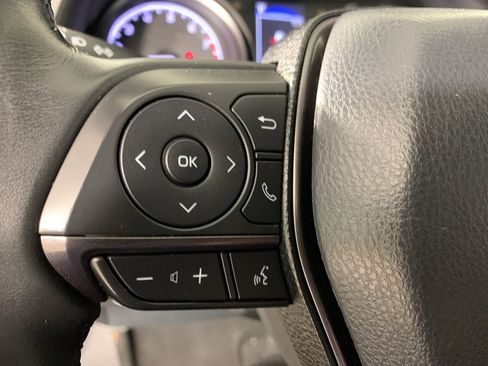 Used 2023 Toyota Camry SE image 20