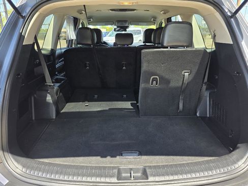 Used 2022 Kia Telluride LX FWD image 34