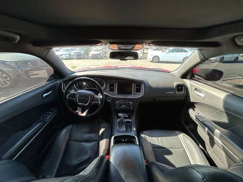 Used 2016 Dodge Charger R/T w/ Plus Group RWD image 17