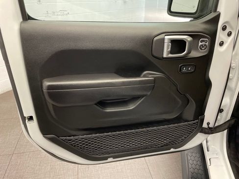 Certified 2023 Jeep Wrangler Sport AWD/4WD image 13