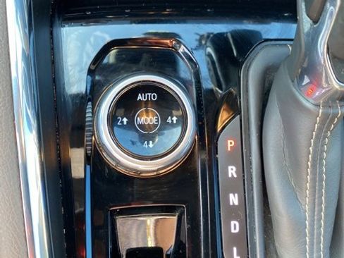 Used 2024 GMC Canyon Denali image 33