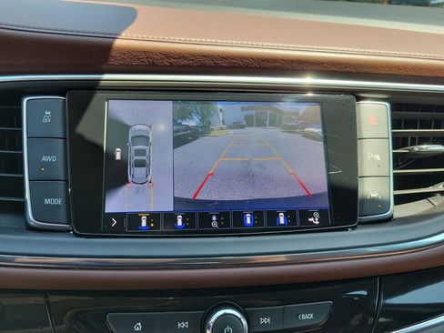 Used 2021 Buick Enclave Avenir w/ Avenir Technology Package AWD/4WD image 34