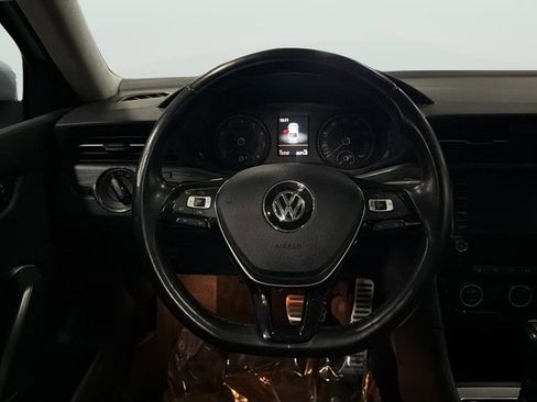 Used 2020 Volkswagen Passat 2.0T R-Line FWD image 22