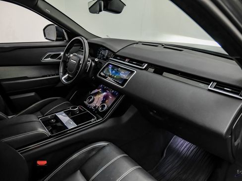 Used 2018 Land Rover Range Rover Velar R-Dynamic SE image 45