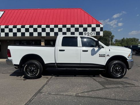 Used 2017 RAM 3500 Tradesman w/ Chrome Appearance Group AWD/4WD image 8