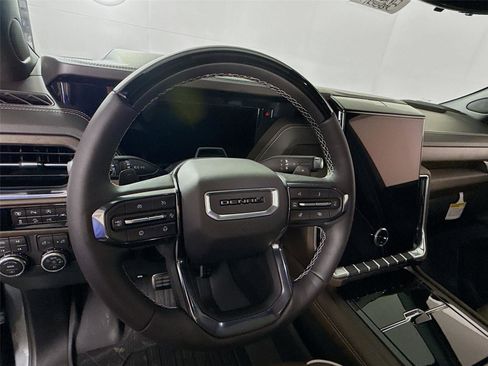 New 2026 GMC Yukon XL Denali Ultimate w/ LPO, Floor Liner Package AWD/4WD image 5