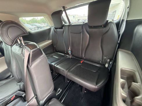 Used 2026 Kia Carnival FWD image 25
