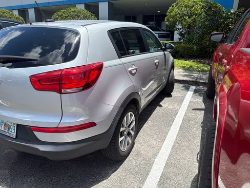 Used 2016 Kia Sportage LX FWD image 4