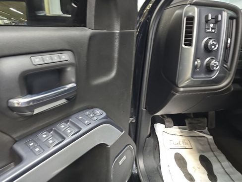 Used 2017 Chevrolet Silverado 2500 LTZ w/ Duramax Plus Package AWD/4WD image 28