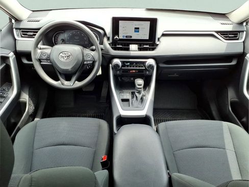 Used 2024 Toyota RAV4 LE FWD image 17