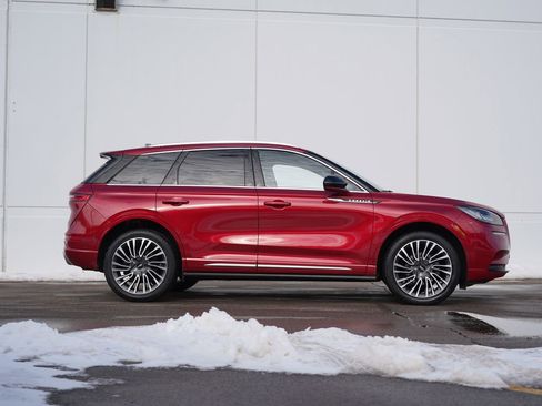 Used 2021 Lincoln Corsair Reserve w/ Sport Package image 2