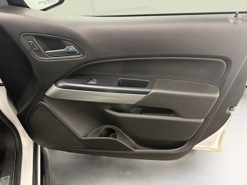 Used 2019 Chevrolet Colorado ZR2 image 33