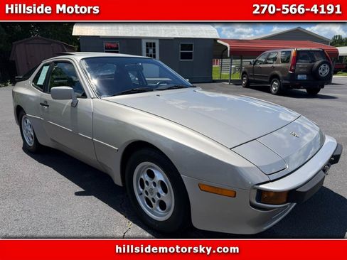 Used 1988 Porsche 944 Coupe RWD image 1