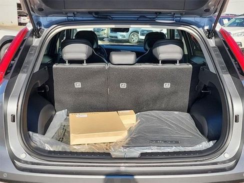 New 2025 Kia Niro EX image 7