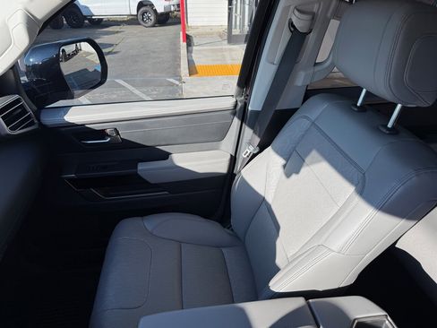 Used 2024 Toyota Tundra Limited w/ TRD Off-Road Package image 15