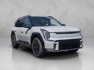 New 2026 Kia EV9 GT-Line video 2