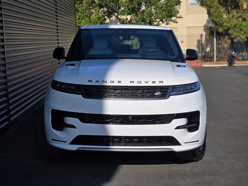 Used 2024 Land Rover Range Rover Sport Autobiography AWD/4WD image 3