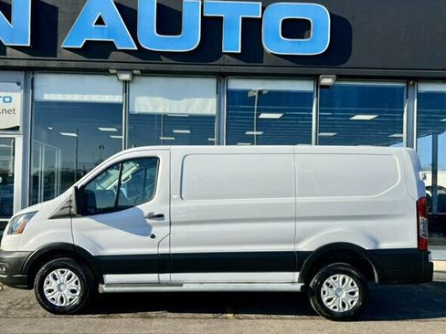 Used 2025 Ford Transit 250 Low Roof w/ Exterior Upgrade Package RWD image 2