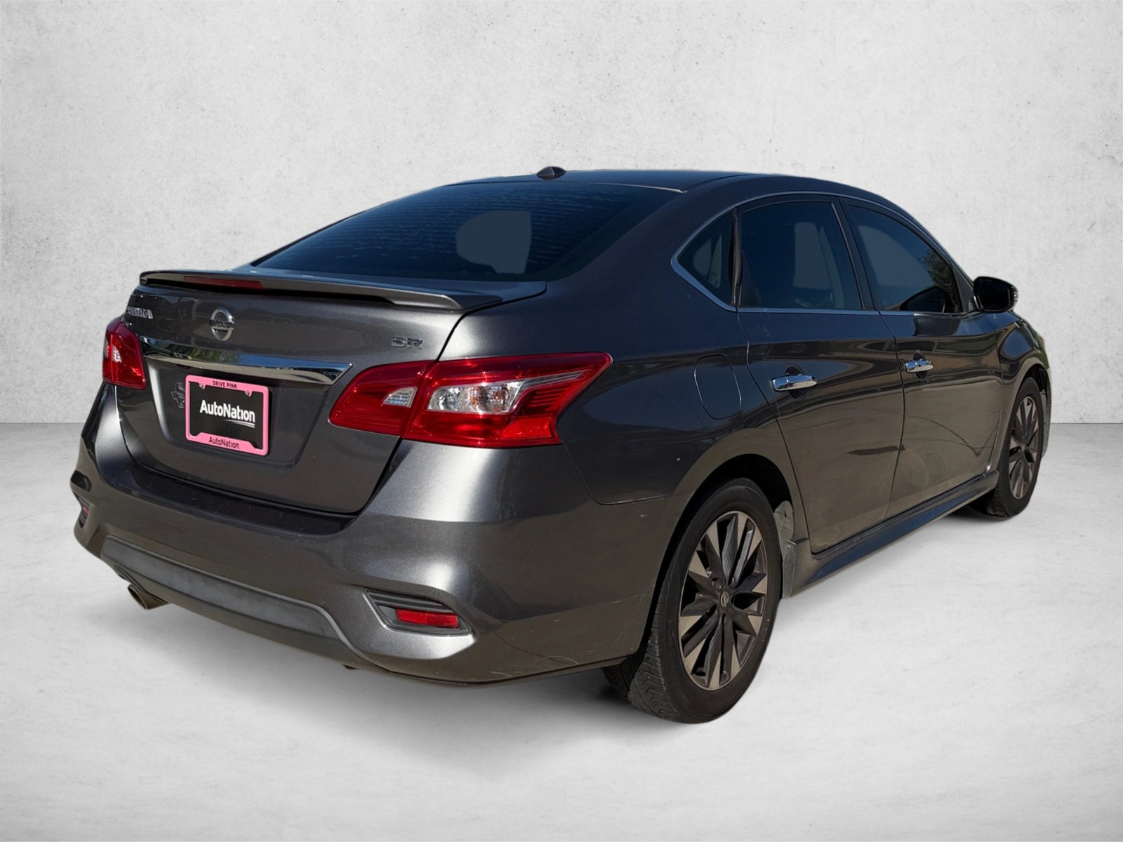 Used 2016 Nissan Sentra SR FWD image 5