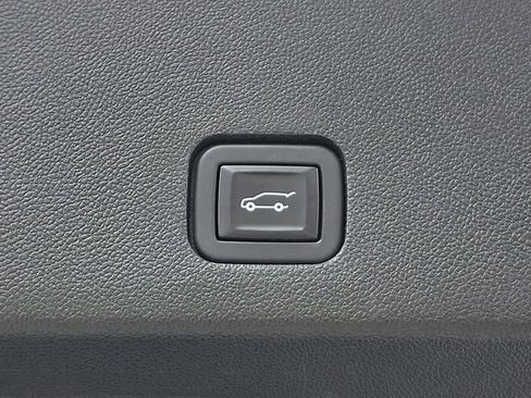 Used 2020 Cadillac XT6 Sport w/ Platinum Package AWD/4WD image 29
