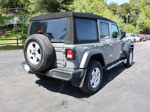 Used 2022 Jeep Wrangler Unlimited Sport image 14
