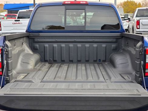 Used 2022 Nissan Frontier PRO-4X w/ Technology Package image 16