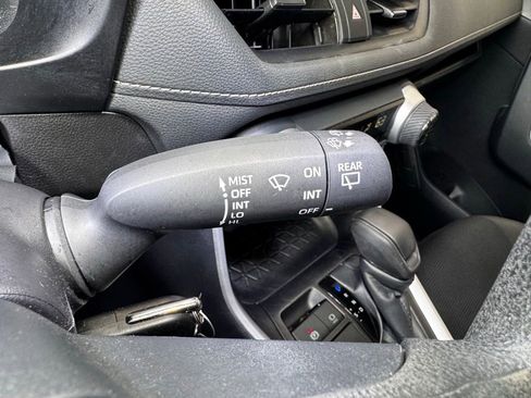 Certified 2025 Toyota RAV4 LE image 29