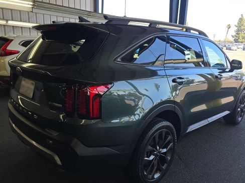 Used 2021 Kia Sorento EX w/ EX AWD X-Line Package image 4