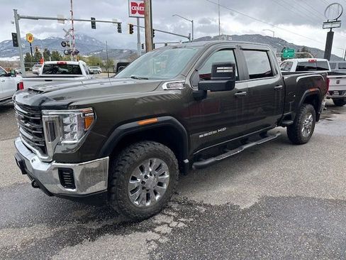 Used 2022 GMC Sierra 2500 Pro w/ Convenience Package image 5