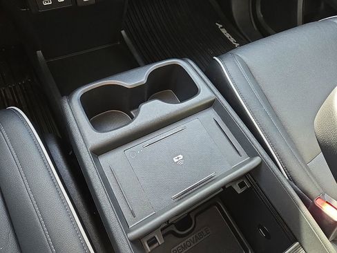 Used 2025 Honda Odyssey Touring image 30