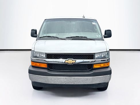 Used 2024 Chevrolet Express 2500 w/ Driver Convenience Package RWD image 2